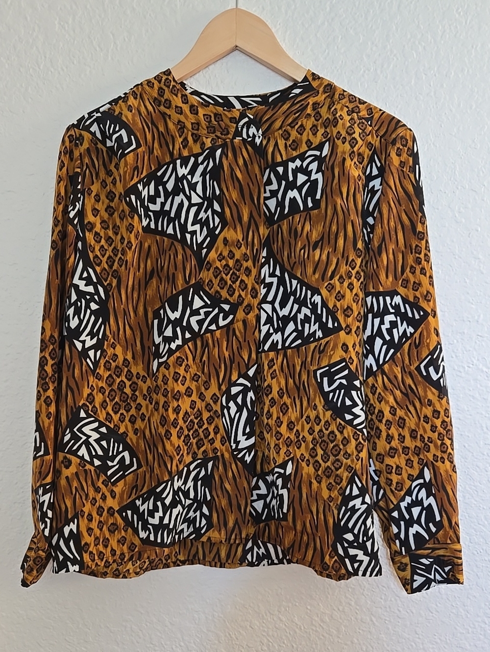 Jordan Vintage Button-Down Long Sleeve Light Shirt Animal Print Maximalism
